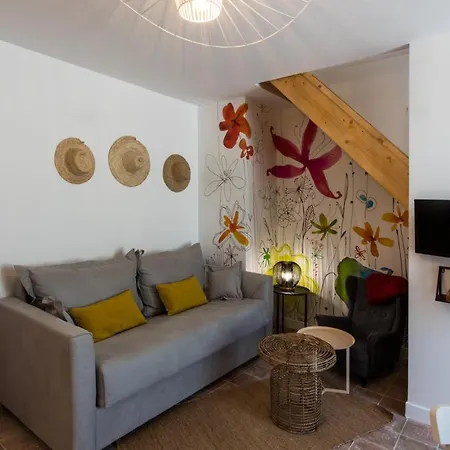 Appartamento Les De Charly-superbe Duplex Dans Un Particulier, Parking Privé Gratuit