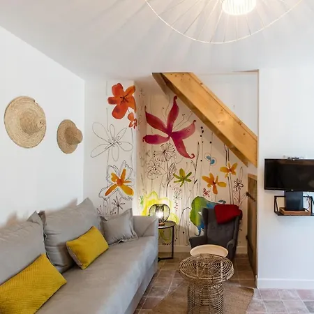 Les De Charly-superbe Duplex Dans Un Particulier, Parking Privé Gratuit La Rochelle (Charente-Maritime)