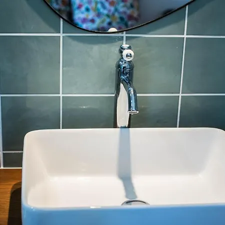 Les De Charly-superbe Duplex Dans Un Particulier, Parking Privé Gratuit Appartamento