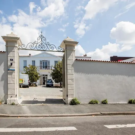 Appartamento Les De Charly-superbe Duplex Dans Un Particulier, Parking Privé Gratuit La Rochelle (Charente-Maritime)