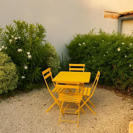 Apartman Les De Charly-superbe Duplex Dans Un Particulier, Parking Prive Gratuit La Rochelle